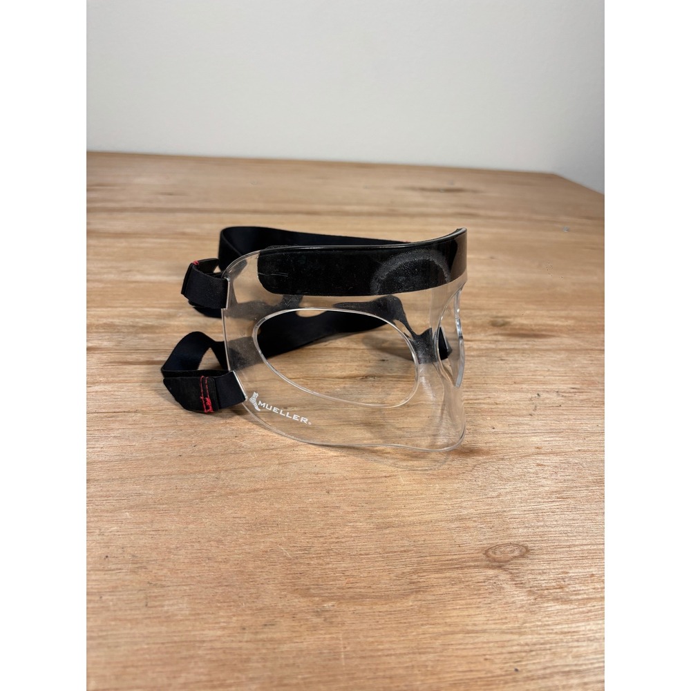 Mueller FaceGuard Clear Sports Mask for Nose Orbital Protection Adjustable Black